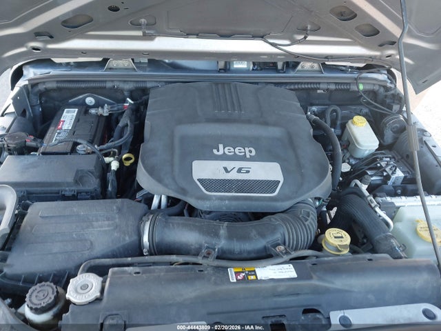 1C4BJWDG4FL517633 Jeep Wrangler Unlimited Sport