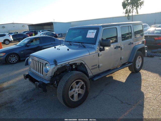 1C4BJWDG4FL517633 Jeep Wrangler Unlimited Sport
