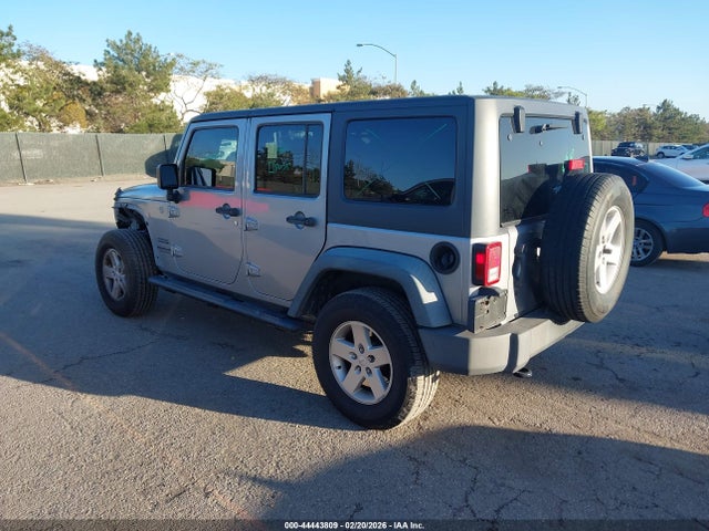 1C4BJWDG4FL517633 Jeep Wrangler Unlimited Sport