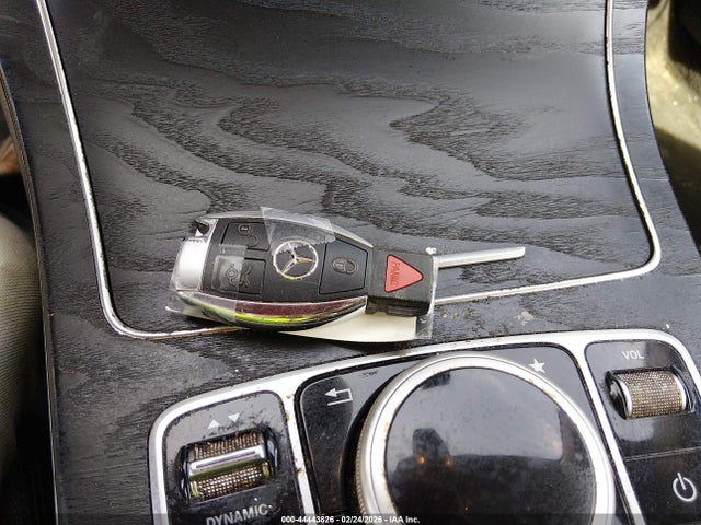 44443826 :رقم المزاد ، WDC0G4JBXK1005572 vin ، 2019 Mercedes-benz Glc 300 مزاد بيع