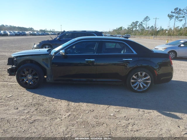 44443848 :رقم المزاد ، 2C3CCAEGXJH140140 vin ، 2018 Chrysler 300 Limited مزاد بيع
