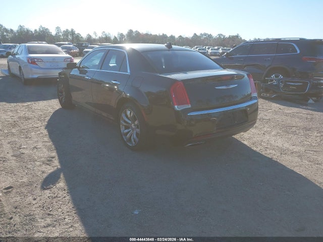 44443848 :رقم المزاد ، 2C3CCAEGXJH140140 vin ، 2018 Chrysler 300 Limited مزاد بيع