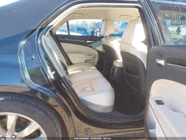 44443848 :رقم المزاد ، 2C3CCAEGXJH140140 vin ، 2018 Chrysler 300 Limited مزاد بيع