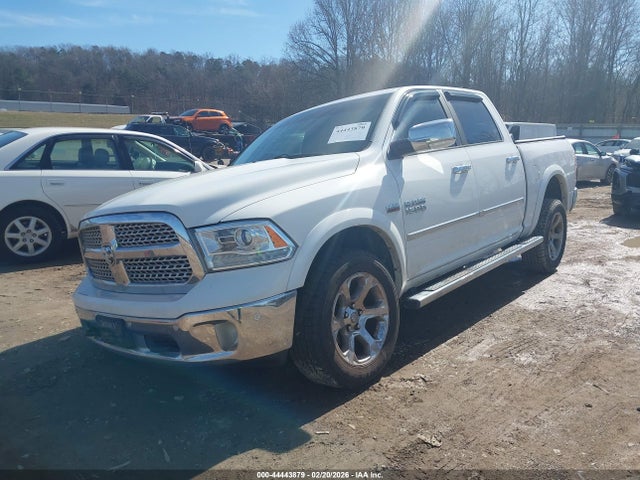 44443879 :رقم المزاد ، 1C6RR7NT5HS660003 vin ، 2017 Ram 1500 Laramie  4x4 5'7 Box مزاد بيع