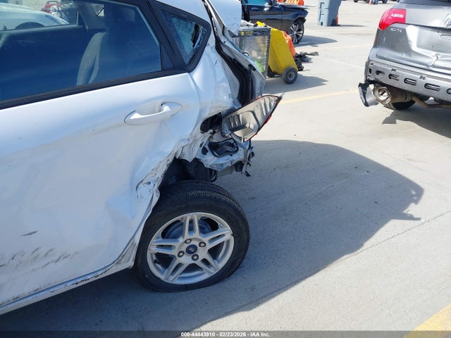 3FADP4EJ9KM157151 Ford FIESTA SE