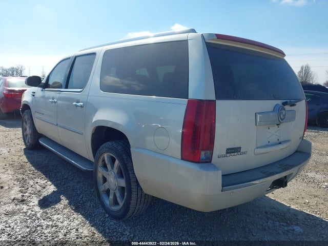 2007 CADILLAC ESCALADE ESV 1GYFK66847R301455 Photo 2