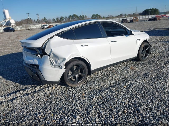 2026 TESLA MODEL Y 7SAYGDEE5TA441994 Photo 3