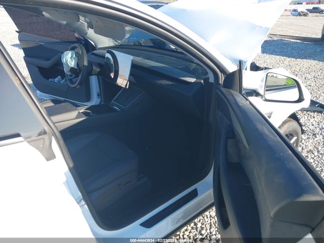 2026 TESLA MODEL Y 7SAYGDEE5TA441994 Photo 4