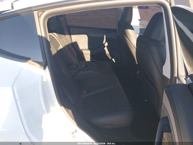 2026 TESLA MODEL Y 7SAYGDEE5TA441994 Photo 7