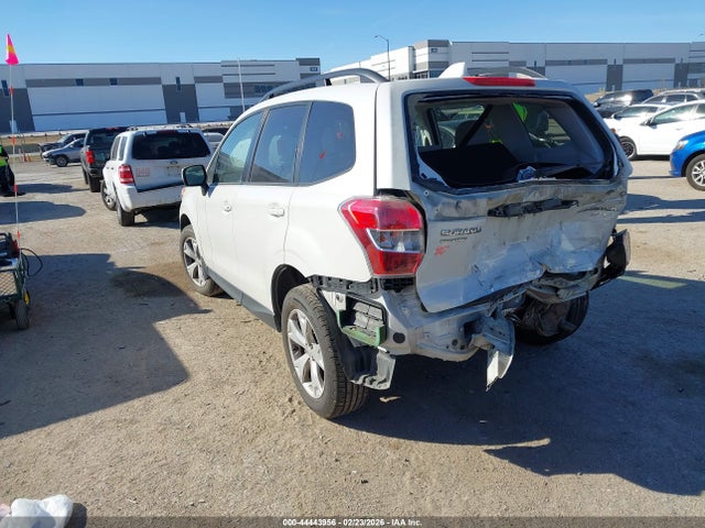 2016 SUBARU FORESTER JF2SJAFC7GH550709 Photo 2