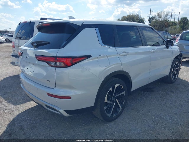 2024 MITSUBISHI OUTLANDER JA4J3VA84RZ064073 Photo 3