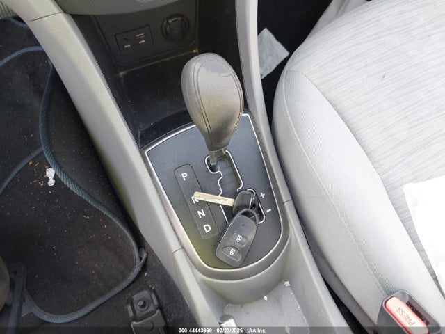 KMHCT4AE5HU272470 Hyundai ACCENT SE