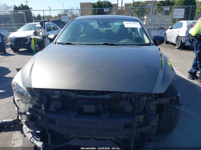 3MZBN1V31JM191782 Mazda Mazda3 Touring