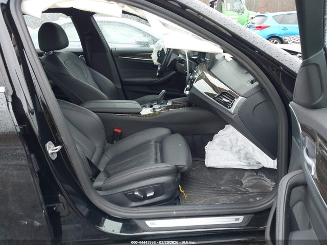 44443998 :رقم المزاد ، WBA13BJ08PWX97639 vin ، 2023 Bmw 530 I Xdrive مزاد بيع