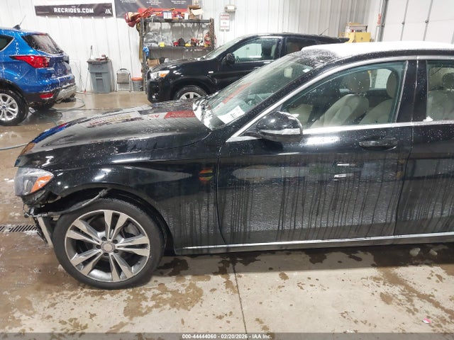 Продажа на аукционе авто 2015 Mercedes-benz C 300 4matic, vin: 55SWF4KB2FU001836, номер лота: 44444060