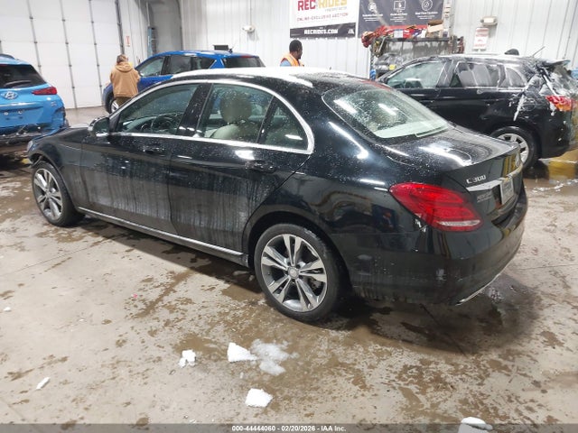 Продажа на аукционе авто 2015 Mercedes-benz C 300 4matic, vin: 55SWF4KB2FU001836, номер лота: 44444060