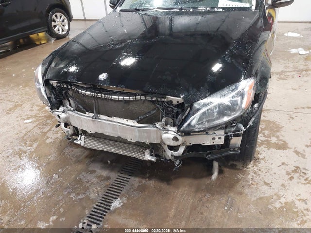 Продажа на аукционе авто 2015 Mercedes-benz C 300 4matic, vin: 55SWF4KB2FU001836, номер лота: 44444060
