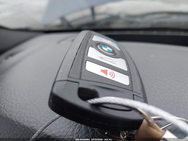 2014 Bmw 528i მანქანა იყიდება აუქციონზე, vin: WBA5A5C57ED508907, აუქციონის ნომერი: 44444064