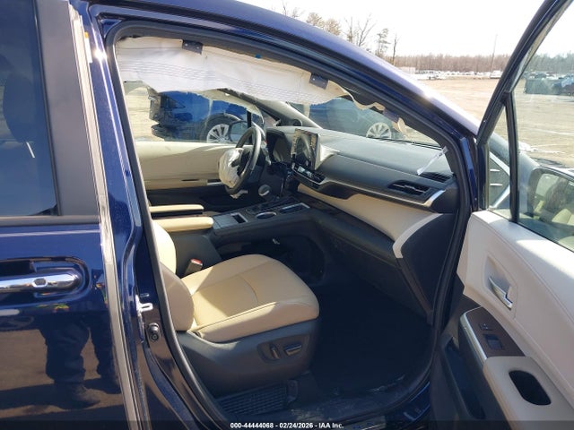 2024 TOYOTA SIENNA 5TDJSKFC9RS119719 Photo 4