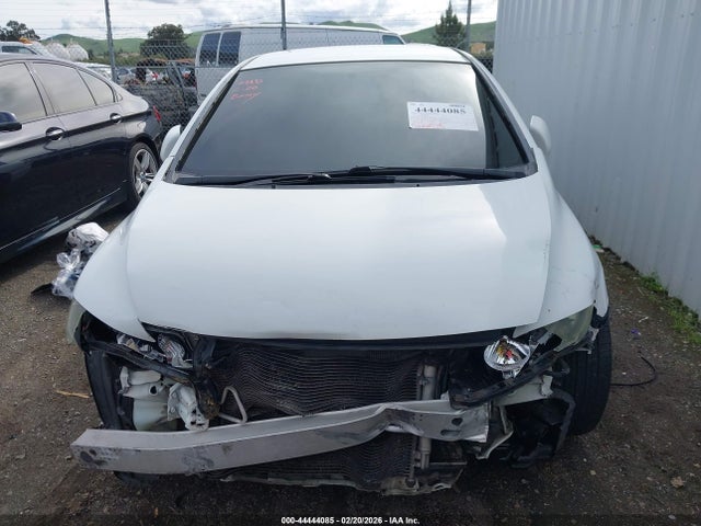 Продажа на аукционе авто 2011 Honda Civic Lx, vin: 2HGFA1F54BH308465, номер лота: 44444085
