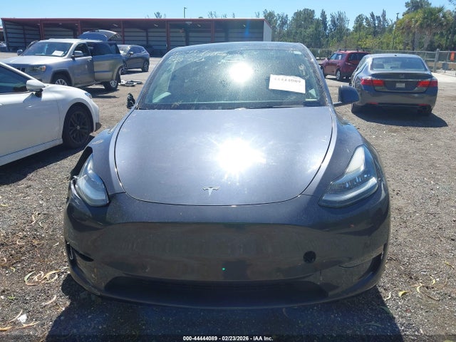 Продажа на аукционе авто 2021 Tesla Model Y Standard Range Rear-wheel Drive, vin: 5YJYGDED2MF116454, номер лота: 44444089