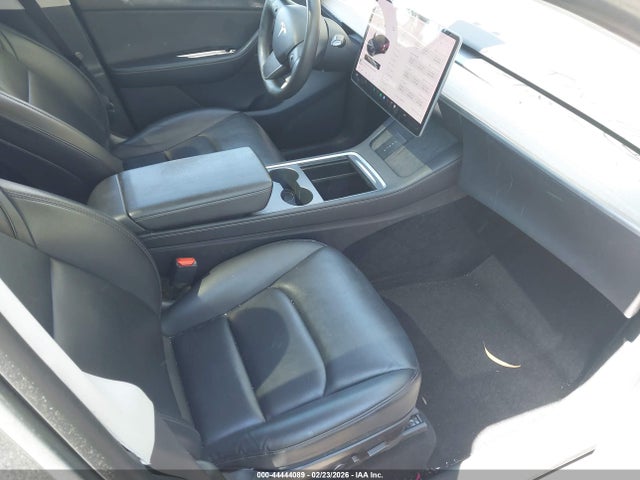2021 TESLA MODEL Y 5YJYGDED2MF116454 Photo 4