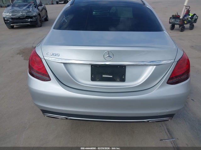 W1KWF8DB9LR595777 Mercedes-Benz C 300