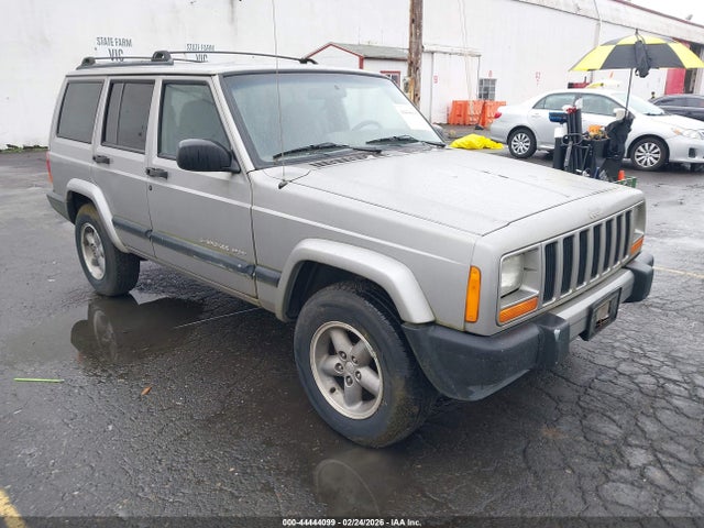 44444099 :رقم المزاد ، 1J4FT48SXYL252258 vin ، 2000 Jeep Cherokee Sport مزاد بيع