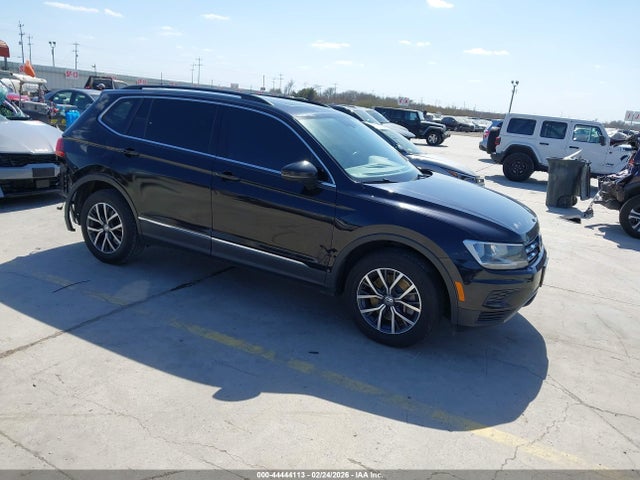 Auction sale of the 2020 Volkswagen Tiguan 2.0t Se/2.0t Se R-line Black/2.0t Sel, vin: 3VV3B7AX2LM061655, lot number: 44444113