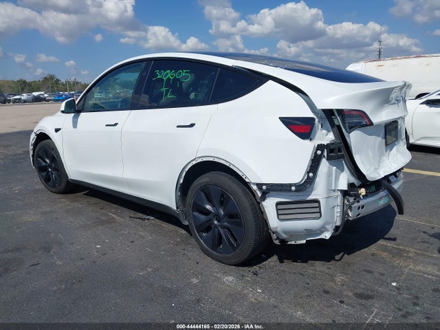 2024 Tesla Model Y Long Range Dual Motor All-wheel Drive მანქანა იყიდება აუქციონზე, vin: 7SAYGDEE9RA320605, აუქციონის ნომერი: 44444165
