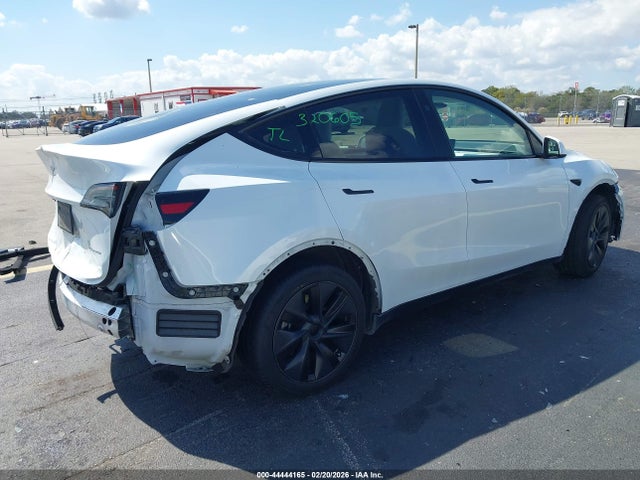 2024 Tesla Model Y Long Range Dual Motor All-wheel Drive მანქანა იყიდება აუქციონზე, vin: 7SAYGDEE9RA320605, აუქციონის ნომერი: 44444165