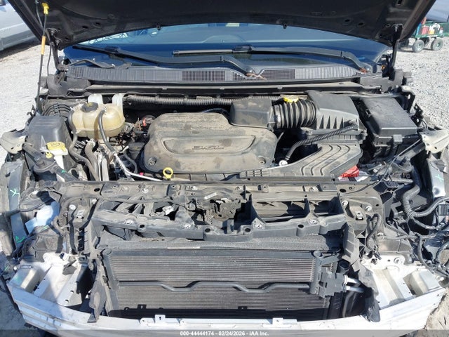 44444174 :رقم المزاد ، 2C4RC1DG3MR515713 vin ، 2021 Chrysler Voyager Lxi مزاد بيع