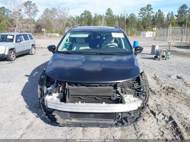 44444174 :رقم المزاد ، 2C4RC1DG3MR515713 vin ، 2021 Chrysler Voyager Lxi مزاد بيع