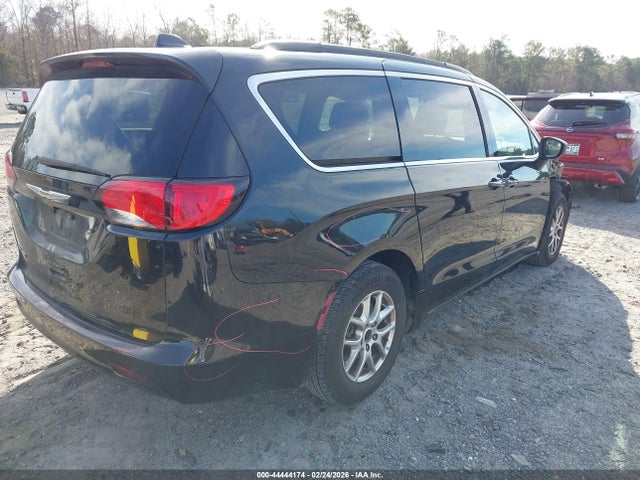 44444174 :رقم المزاد ، 2C4RC1DG3MR515713 vin ، 2021 Chrysler Voyager Lxi مزاد بيع