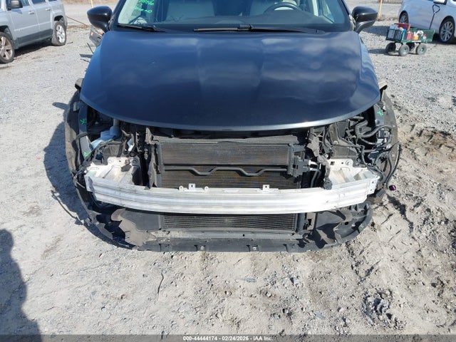 44444174 :رقم المزاد ، 2C4RC1DG3MR515713 vin ، 2021 Chrysler Voyager Lxi مزاد بيع