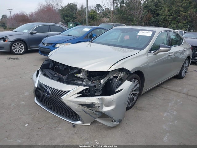 44444175 :رقم المزاد ، 58ADA1C10MU005632 vin ، 2021 Lexus Es 300h مزاد بيع
