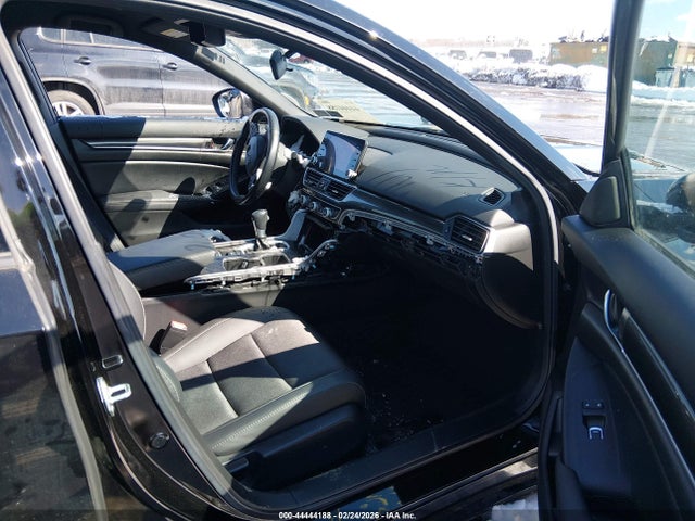 44444188 :رقم المزاد ، 1HGCV1F35MA106791 vin ، 2021 Honda Accord Sport مزاد بيع