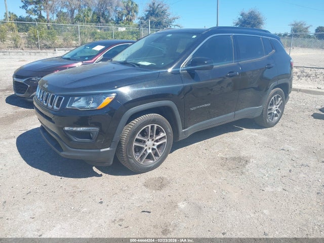 44444204 :رقم المزاد ، 3C4NJCBB8JT488766 vin ، 2018 Jeep Compass Sun And Wheel Fwd مزاد بيع