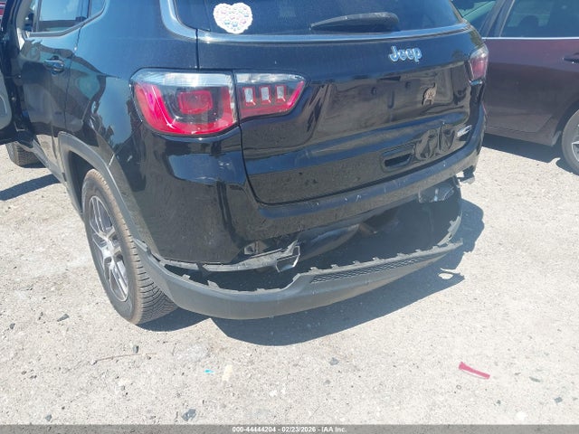 44444204 :رقم المزاد ، 3C4NJCBB8JT488766 vin ، 2018 Jeep Compass Sun And Wheel Fwd مزاد بيع