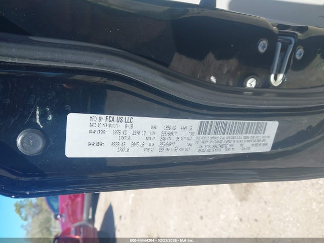 44444204 :رقم المزاد ، 3C4NJCBB8JT488766 vin ، 2018 Jeep Compass Sun And Wheel Fwd مزاد بيع