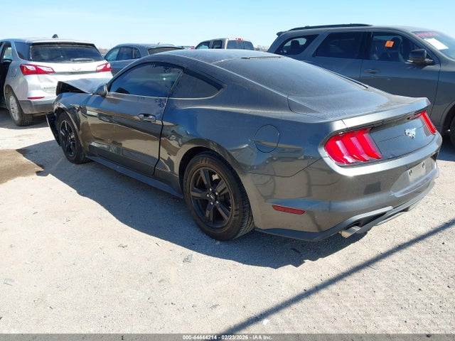2018 FORD MUSTANG 1FA6P8TH7J5122449 Photo 2