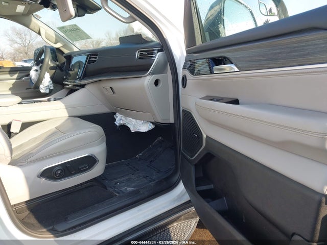 2023 JEEP WAGONEER 1C4SJUDP5PS505826 Photo 4