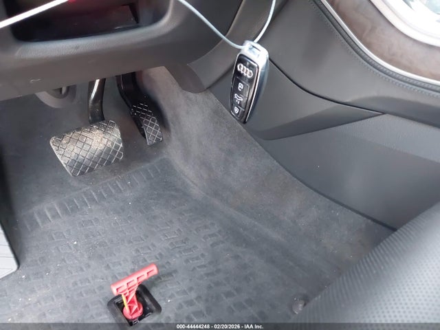 2020 Audi Q8 Prestige 55 Tfsi Quattro Tiptronic მანქანა იყიდება აუქციონზე, vin: WA1FVAF11LD017785, აუქციონის ნომერი: 44444248