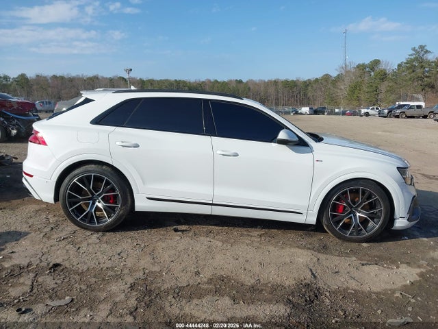 2020 Audi Q8 Prestige 55 Tfsi Quattro Tiptronic მანქანა იყიდება აუქციონზე, vin: WA1FVAF11LD017785, აუქციონის ნომერი: 44444248