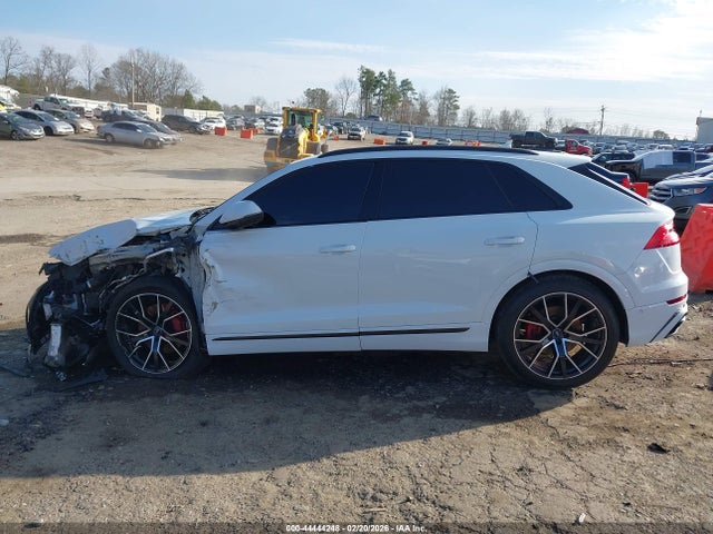 2020 Audi Q8 Prestige 55 Tfsi Quattro Tiptronic მანქანა იყიდება აუქციონზე, vin: WA1FVAF11LD017785, აუქციონის ნომერი: 44444248