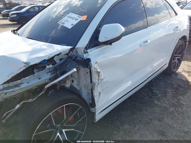 2020 Audi Q8 Prestige 55 Tfsi Quattro Tiptronic მანქანა იყიდება აუქციონზე, vin: WA1FVAF11LD017785, აუქციონის ნომერი: 44444248