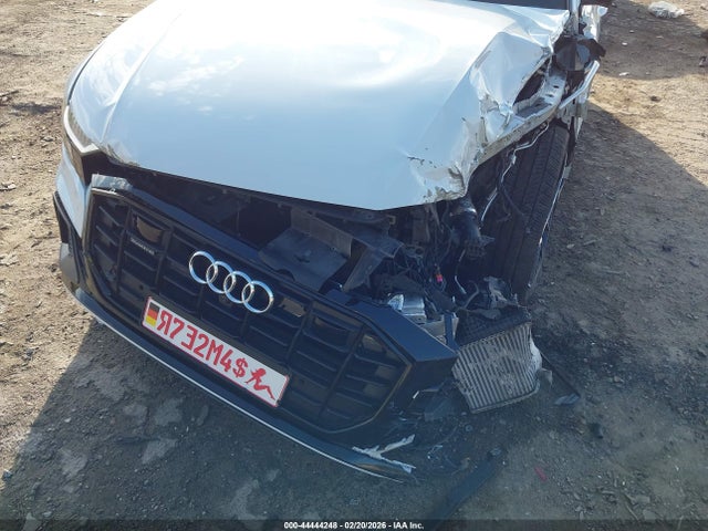 2020 Audi Q8 Prestige 55 Tfsi Quattro Tiptronic მანქანა იყიდება აუქციონზე, vin: WA1FVAF11LD017785, აუქციონის ნომერი: 44444248