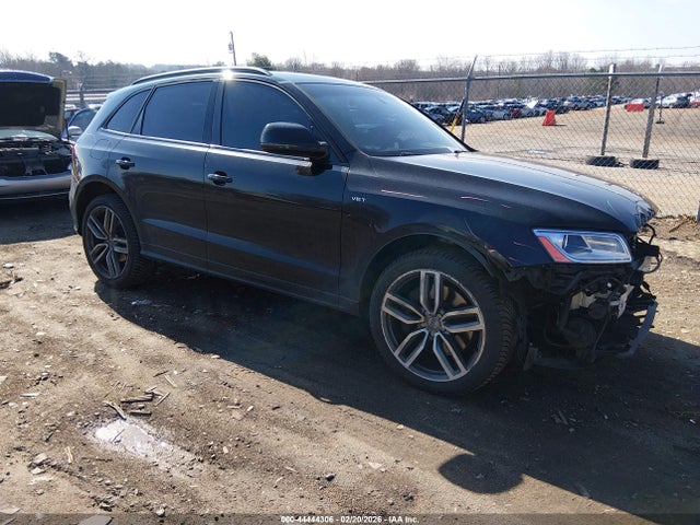 2016 AUDI SQ5 WA1CCAFP0GA022562