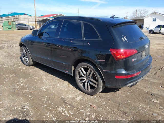 2016 AUDI SQ5 WA1CCAFP0GA022562 Photo 2