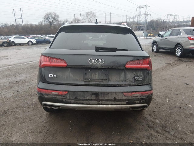 WA1BNAFY7J2161930 Audi Q5 2.0t Premium/2.0t Tech Premium